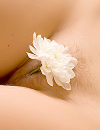 Erotic Beauty - Flower Power